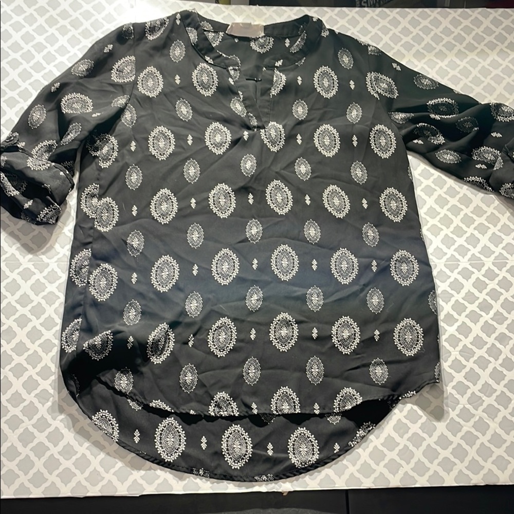 Patterned Black Blouse